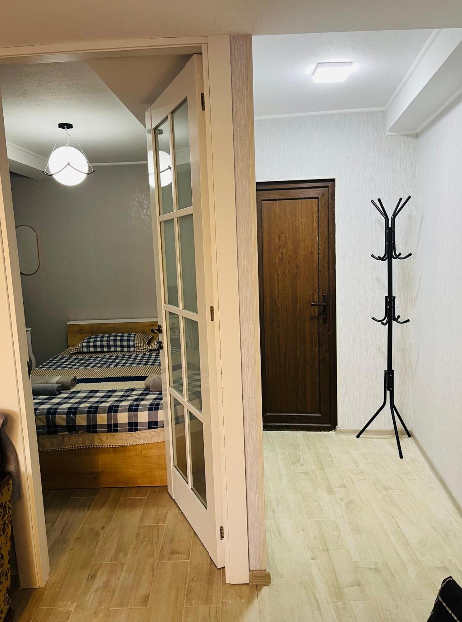 Guest House Poligloti Telavi Kültér fotó