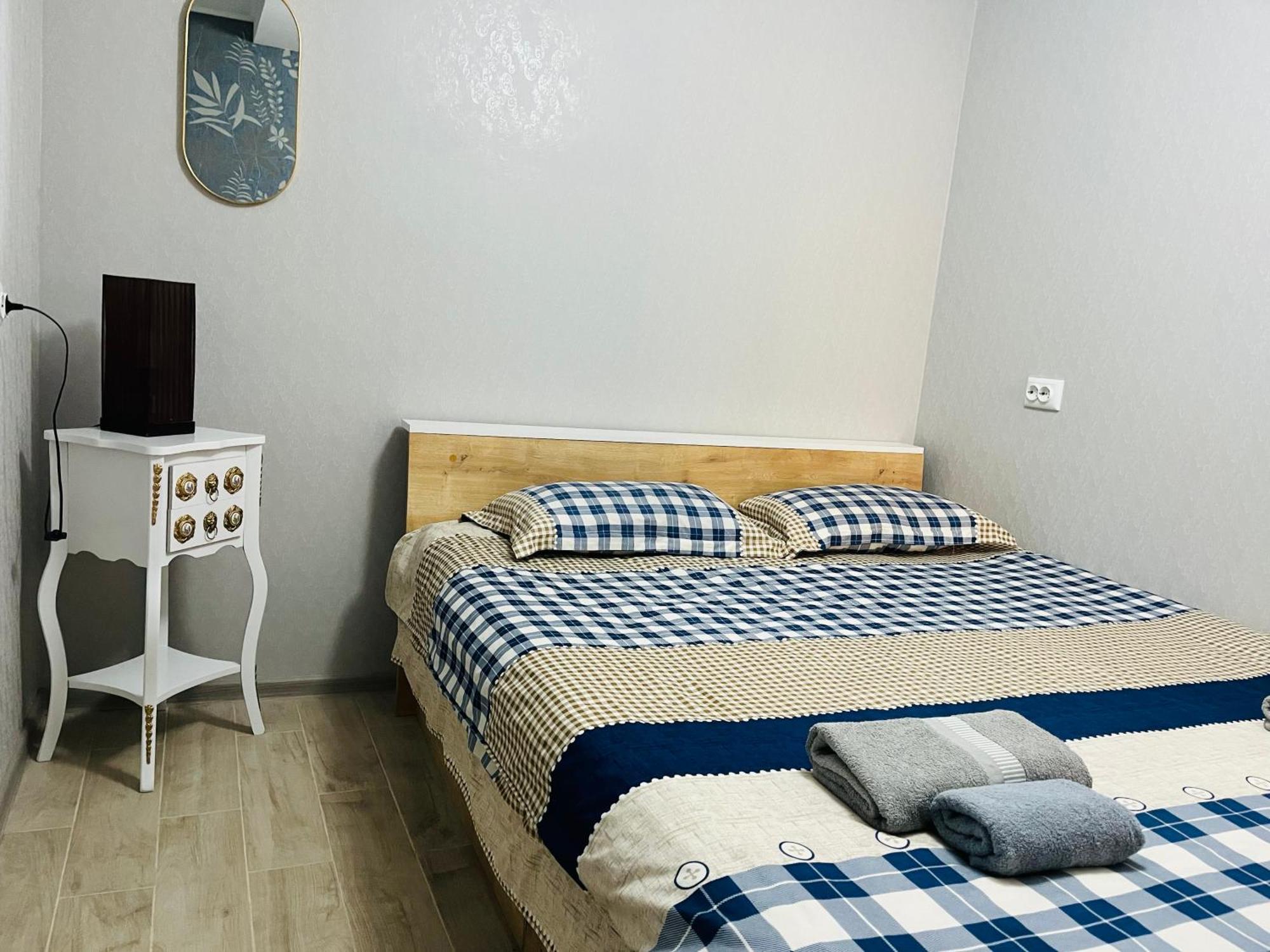 Guest House Poligloti Telavi Kültér fotó