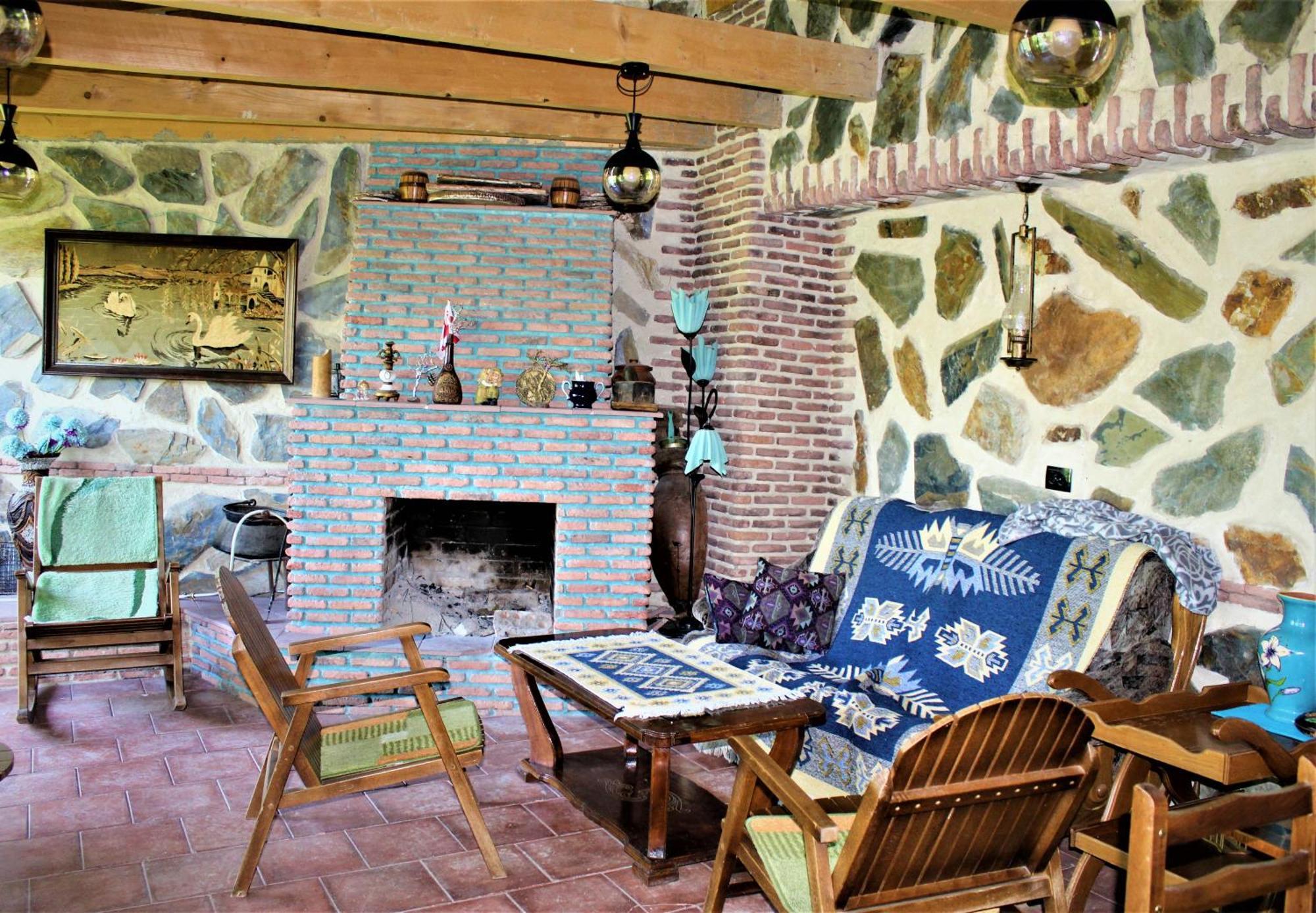 Guest House Poligloti Telavi Kültér fotó