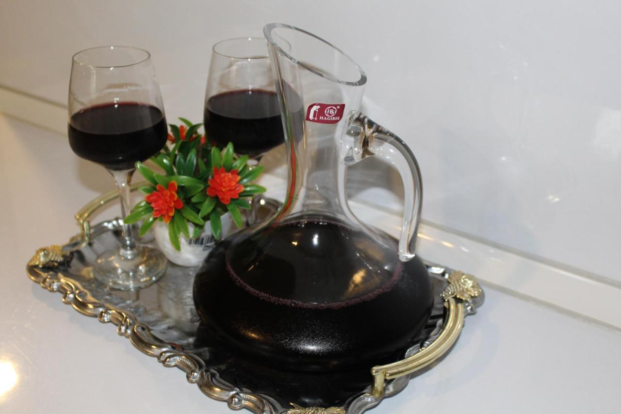 Guest House Poligloti Telavi Kültér fotó